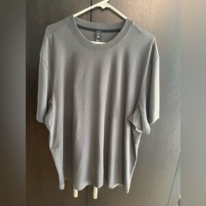 Men's Lululemon gray XXL shirt
